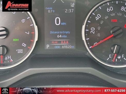 Used 2020 Toyota RAV4 XLE Premium AWD/4WD image 30