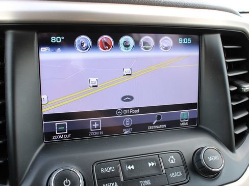 Used 2019 GMC Acadia Denali w/ Technology Package FWD image 17