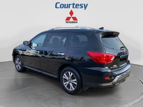 Used 2020 Nissan Pathfinder S AWD/4WD image 3
