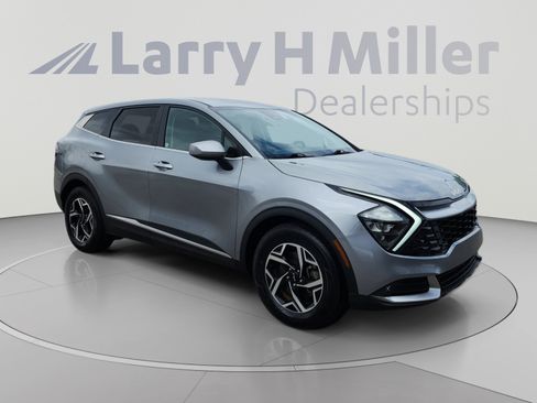 Used 2023 Kia Sportage LX FWD image 7