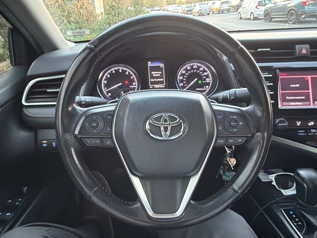 Used 2018 Toyota Camry SE FWD image 11