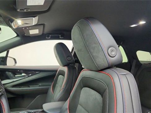 Used 2025 Chevrolet Blazer EV RS image 34