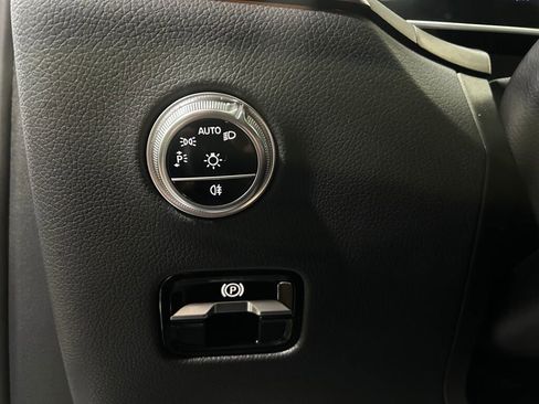 Certified 2025 Mercedes-Benz GLC 300 4MATIC image 16