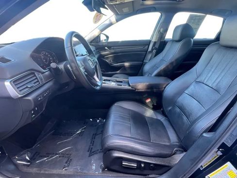 Used 2021 Honda Accord Touring image 10
