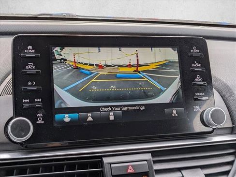 Used 2019 Honda Accord EX image 17
