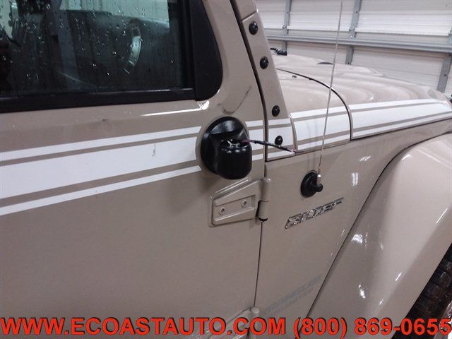 Used 2017 Jeep Wrangler Unlimited Sahara w/ Quick Order Package 24E Chief AWD/4WD image 17