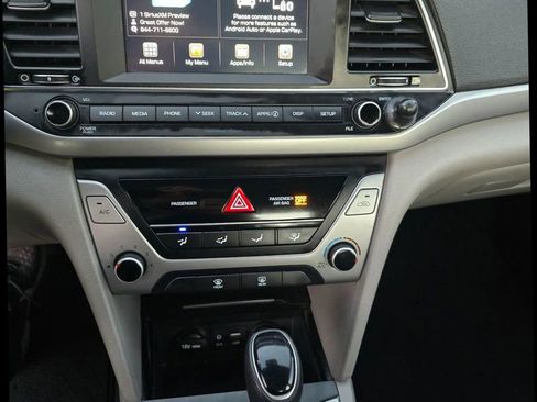 Used 2018 Hyundai Elantra SEL w/ Cargo Package image 12