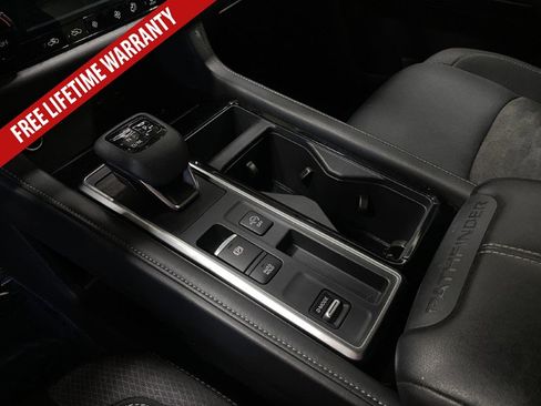 Used 2025 Nissan Pathfinder SV FWD image 36