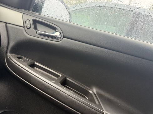 Used 2009 Chevrolet Impala Police FWD image 32