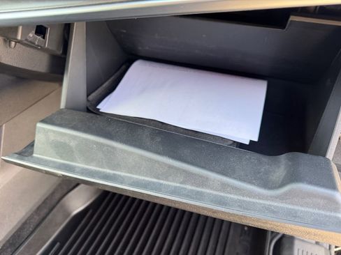 Used 2023 Nissan Rogue SV image 26