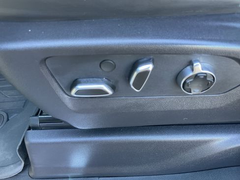 Certified 2024 GMC Sierra 1500 AT4X image 22