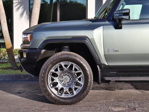 Used 2024 GMC Hummer EV 3X AWD/4WD image 24