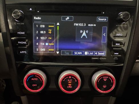 Used 2017 Subaru Forester 2.5i Limited AWD/4WD image 30