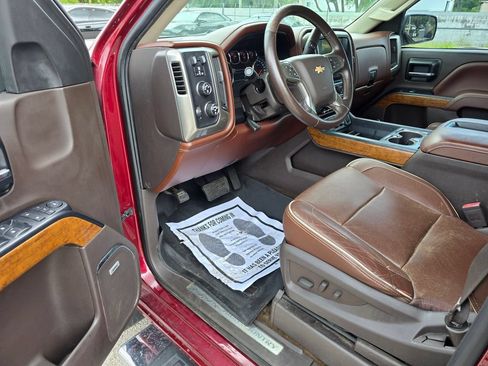 Used 2014 Chevrolet Silverado 1500 High Country w/ High Country Premium Package AWD/4WD image 19