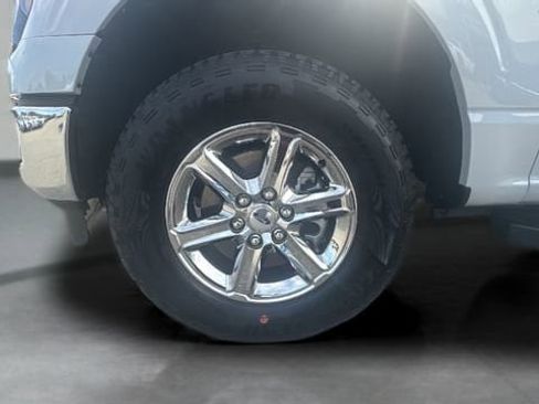 Used 2024 Ford F150 XLT image 40