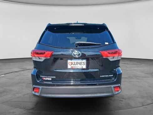 Used 2018 Toyota Highlander Limited AWD/4WD image 8