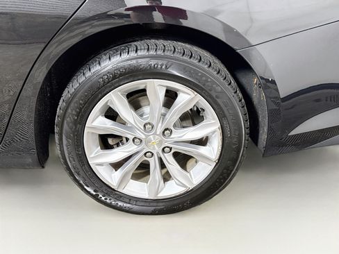 Used 2020 Chevrolet Malibu LT FWD image 27