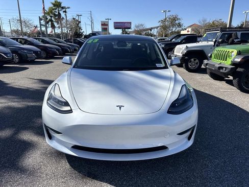 Used 2023 Tesla Model 3 Standard Range image 9