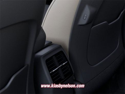 New 2025 Kia Niro EX image 26