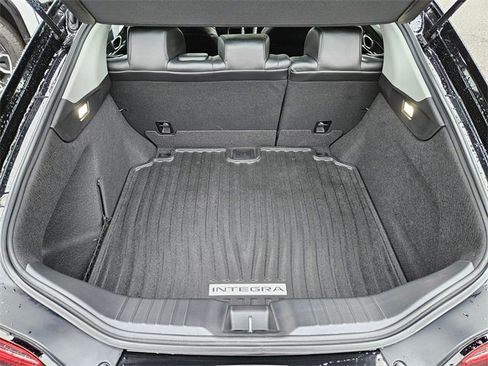 Used 2024 Acura Integra image 9