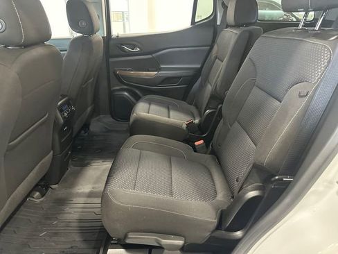 Used 2023 GMC Acadia SLE w/ LPO, Floor Liner Package FWD image 30