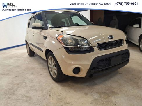 Used 2013 Kia Soul + image 16