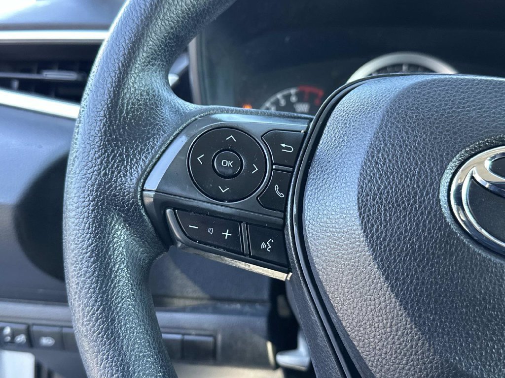 Used 2021 Toyota Corolla LE FWD image 24