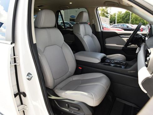 Certified 2025 Honda Pilot EX-L image 23