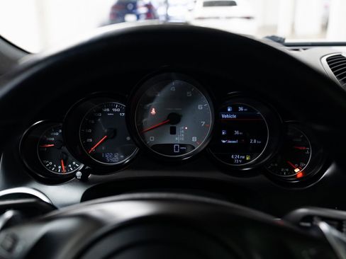 Used 2013 Porsche Cayenne S image 12