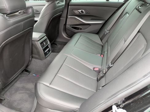 Used 2025 BMW M340i w/ Premium Package image 38