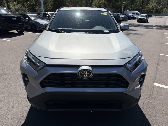 Used 2022 Toyota RAV4 XLE Premium FWD image 6