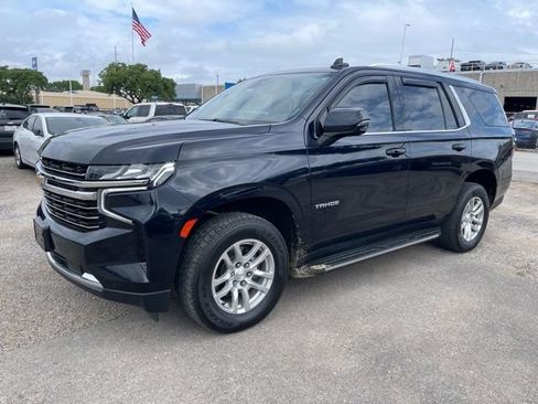 Used 2021 Chevrolet Tahoe LT w/ Luxury Package image 2