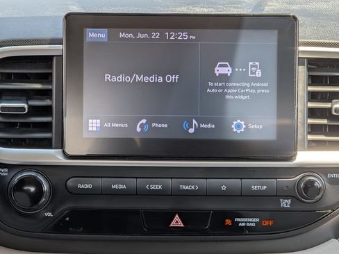 Used 2023 Hyundai Venue SEL FWD image 15