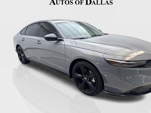 Used 2025 Honda Accord Sport image 12