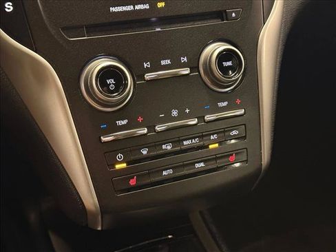 Used 2015 Lincoln MKC FWD w/ Equipment Group 101A Select image 14
