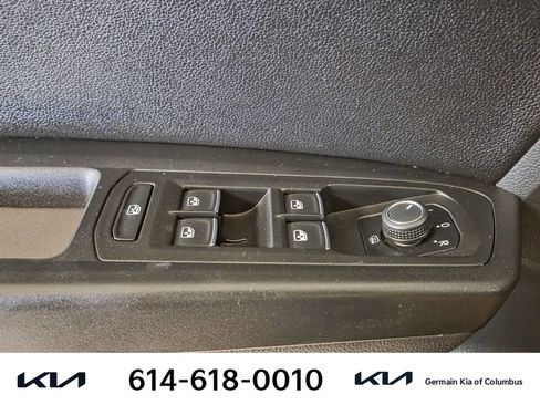 Used 2018 Volkswagen Atlas SEL AWD/4WD image 25