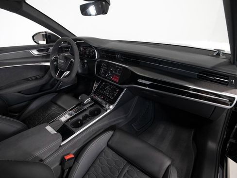 Used 2025 Audi RS 6 performance image 57