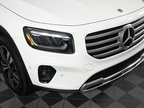 Certified 2025 Mercedes-Benz GLB 250 GLB 250 image 35