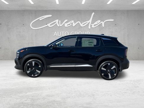 New 2026 Nissan Kicks SR image 13