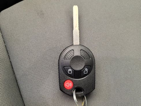 Used 2017 Ford Escape S FWD image 32
