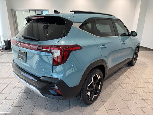 Certified 2024 Kia Seltos EX FWD image 5