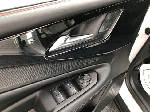 Used 2025 Chevrolet Blazer EV RS image 16