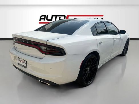 Used 2022 Dodge Charger SXT RWD image 7