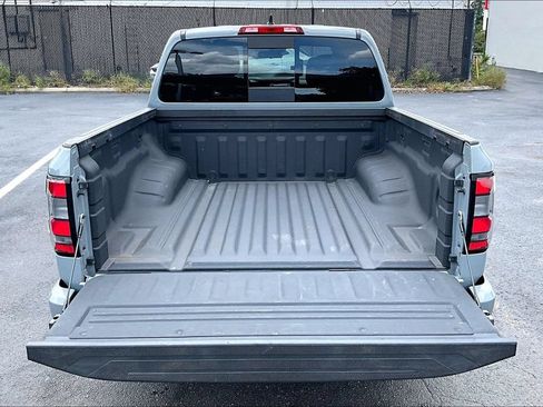 Used 2024 Nissan Frontier PRO-4X w/ Technology Package AWD/4WD image 7