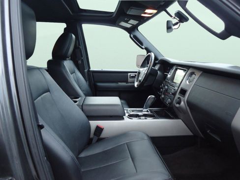 Used 2017 Ford Expedition EL Limited w/ Equipment Group 301A image 29