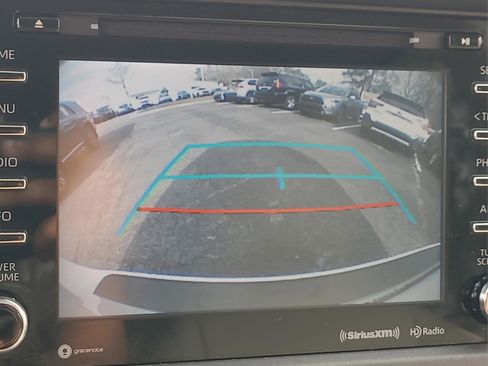 Certified 2018 Toyota Sienna XLE image 21