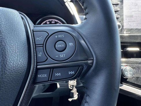 Used 2024 Toyota Camry SE image 26