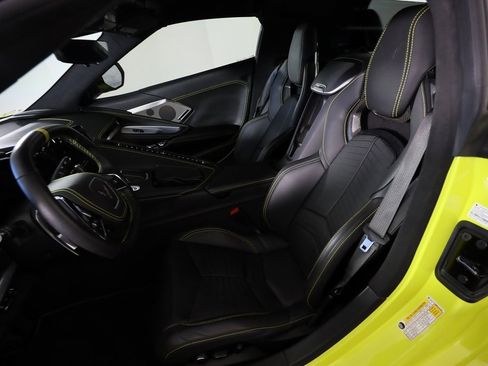 Used 2021 Chevrolet Corvette Stingray image 15