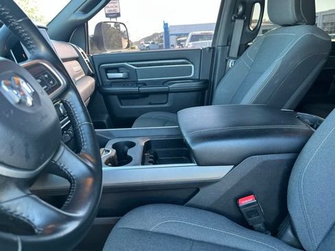 Used 2022 RAM 2500 Big Horn w/ Level 1 Equipment Group AWD/4WD image 9