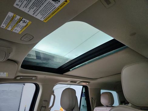 Used 2019 Lincoln Navigator Reserve w/ Cargo Package image 15